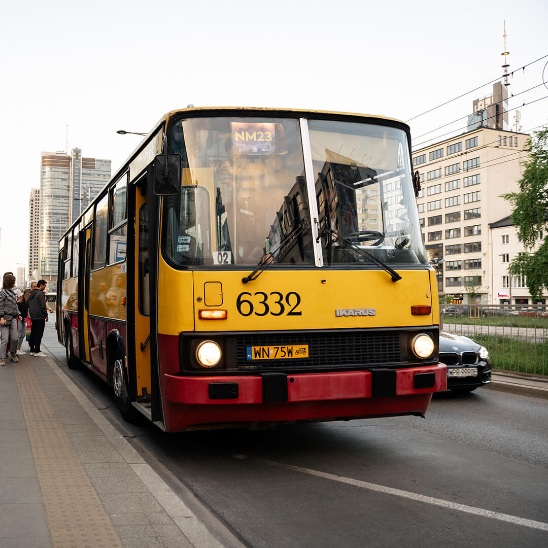 MFN_Hero-image_1080x1080_Noc-Muzeow-2026_Autobus